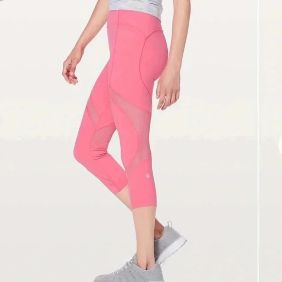 Lululemon on pace crop 21” - Picture 1 of 11